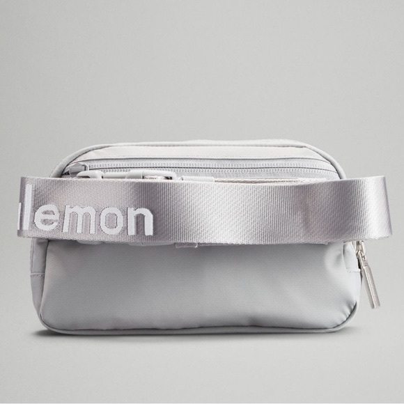 lululemon athletica Handbags - Lululemon Everywhere belt bag 1L, Silver Drop/ White -Discontinued